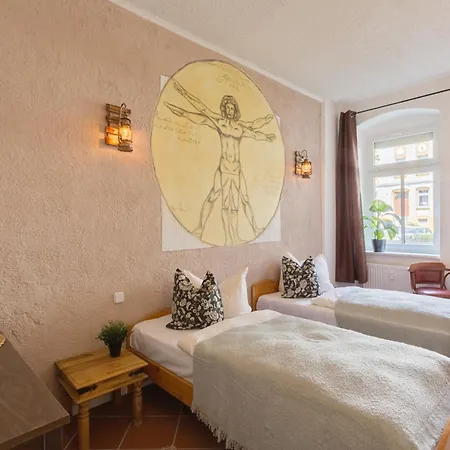 Komplette Ferienwohnung Monteurunterkunft Mit 4 Schlafzimmern Fuer Bis Zu 6 Gaeste Chemnitz Apartment
